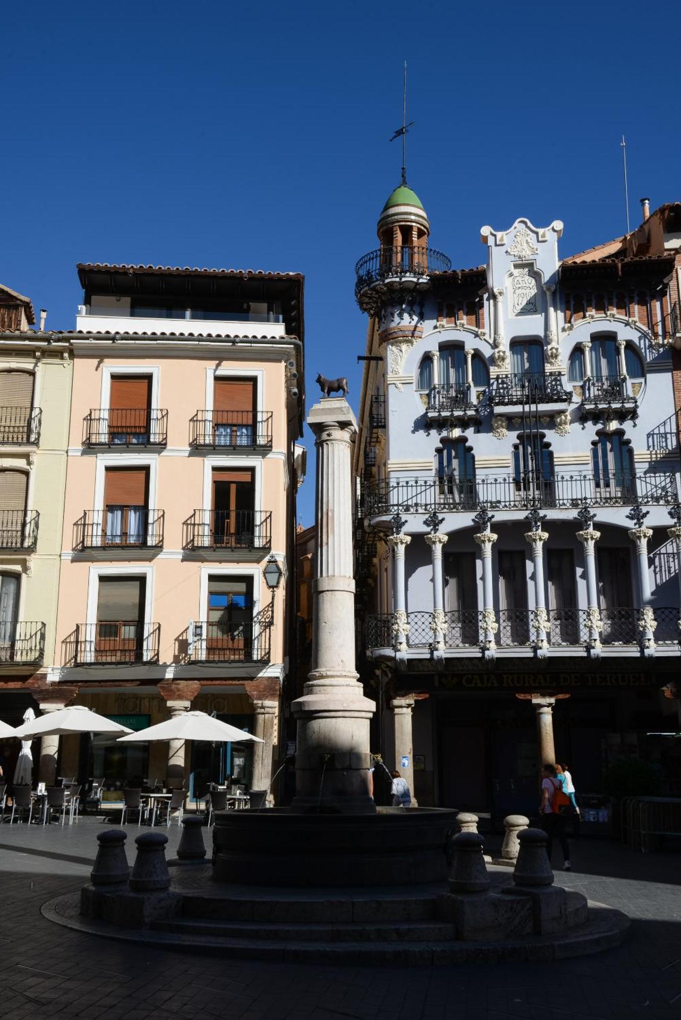 Apartamentos Plaza Del Torico Teruel Kültér fotó